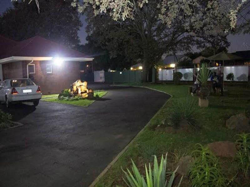 Acn International Regency Lodge Kempton Park Kültér fotó