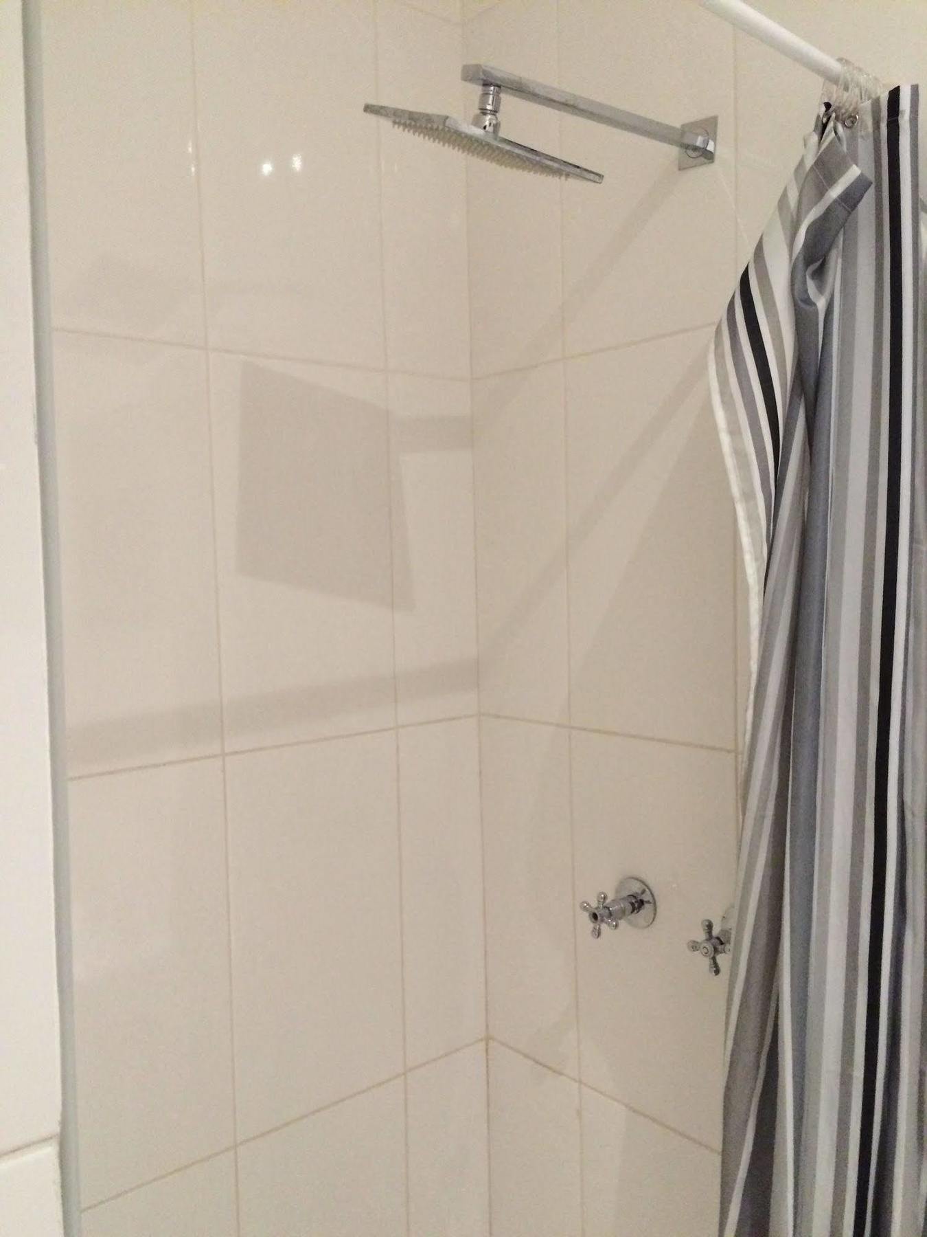 Acn International Regency Lodge Kempton Park Kültér fotó