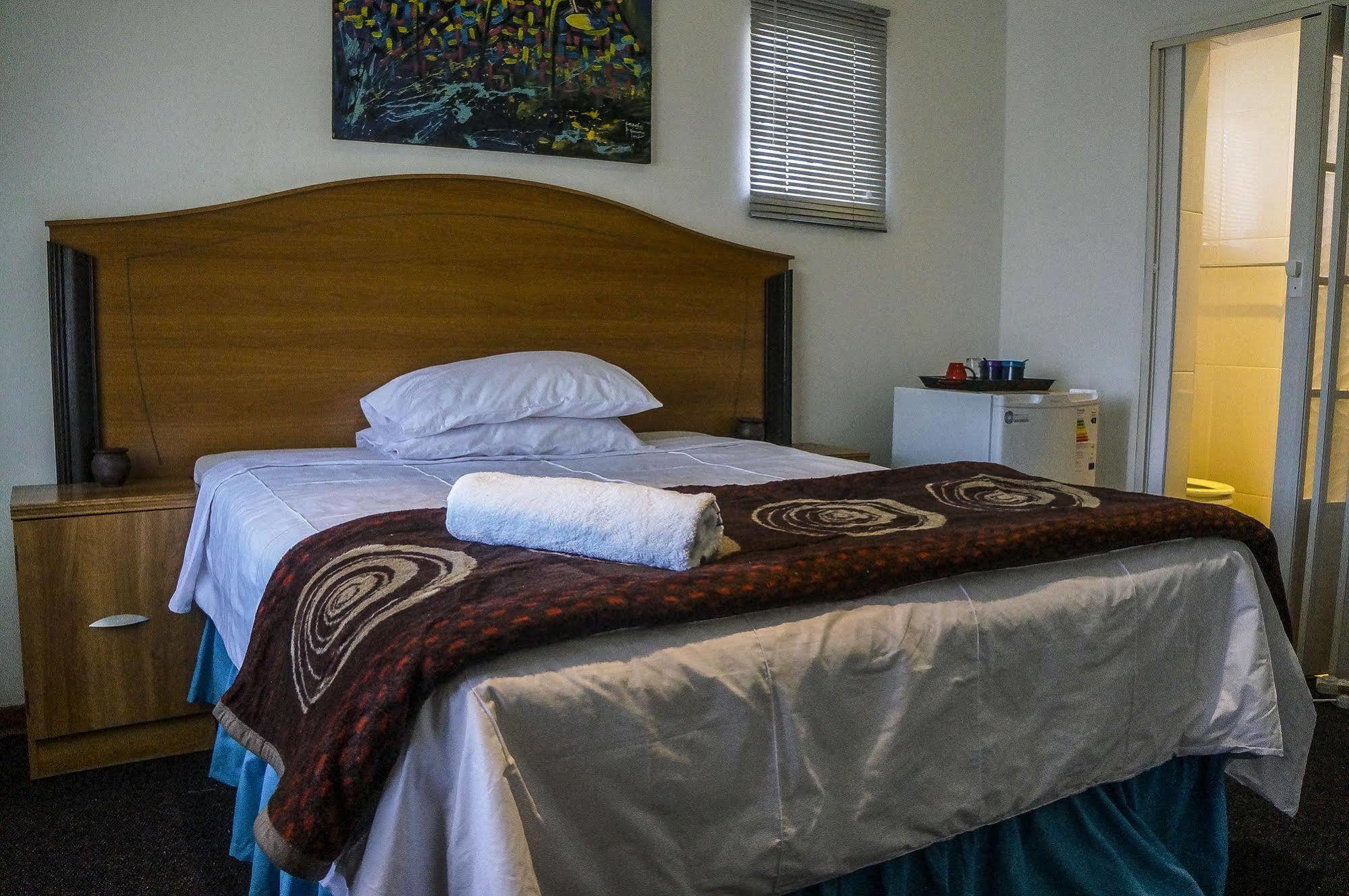 Acn International Regency Lodge Kempton Park Kültér fotó